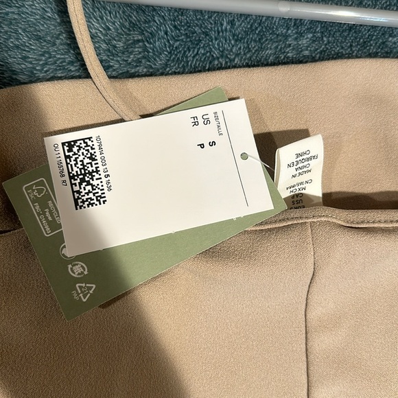 H&M Mini Dress - Picture 3 of 3